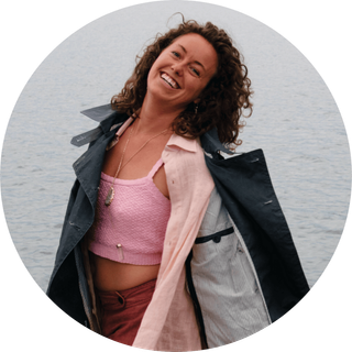 Ariel O'Mara ✦ Cosmic Scribe & Threshold Guide